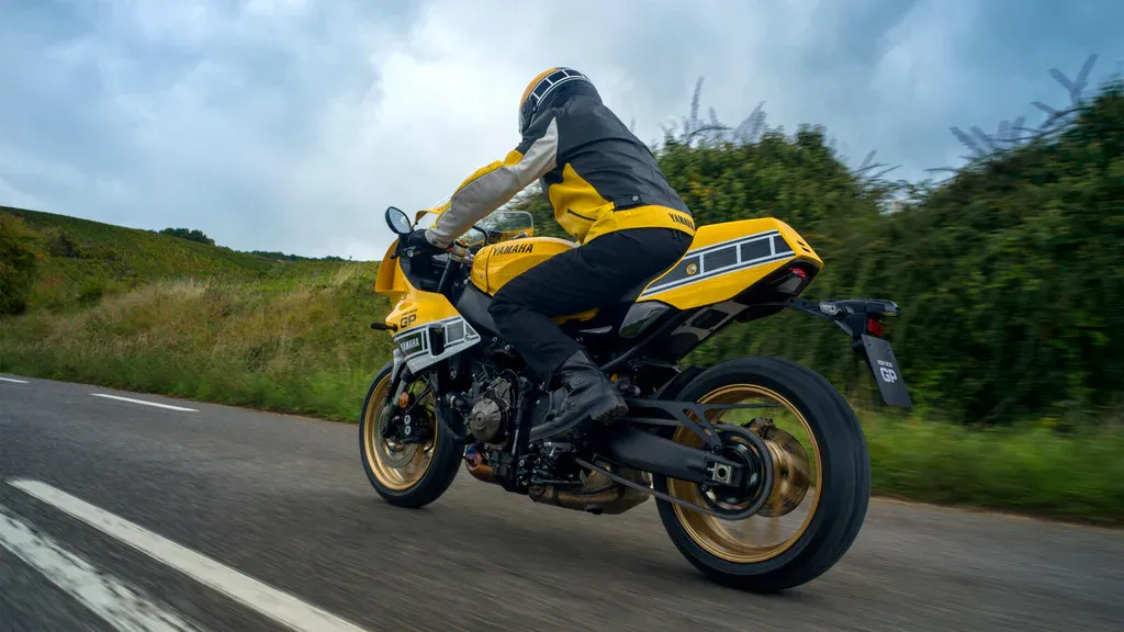 2026 XSR900 GP : NÉE DE LA GLOIRE 1 yamaha xsr 900 gp 2026 3